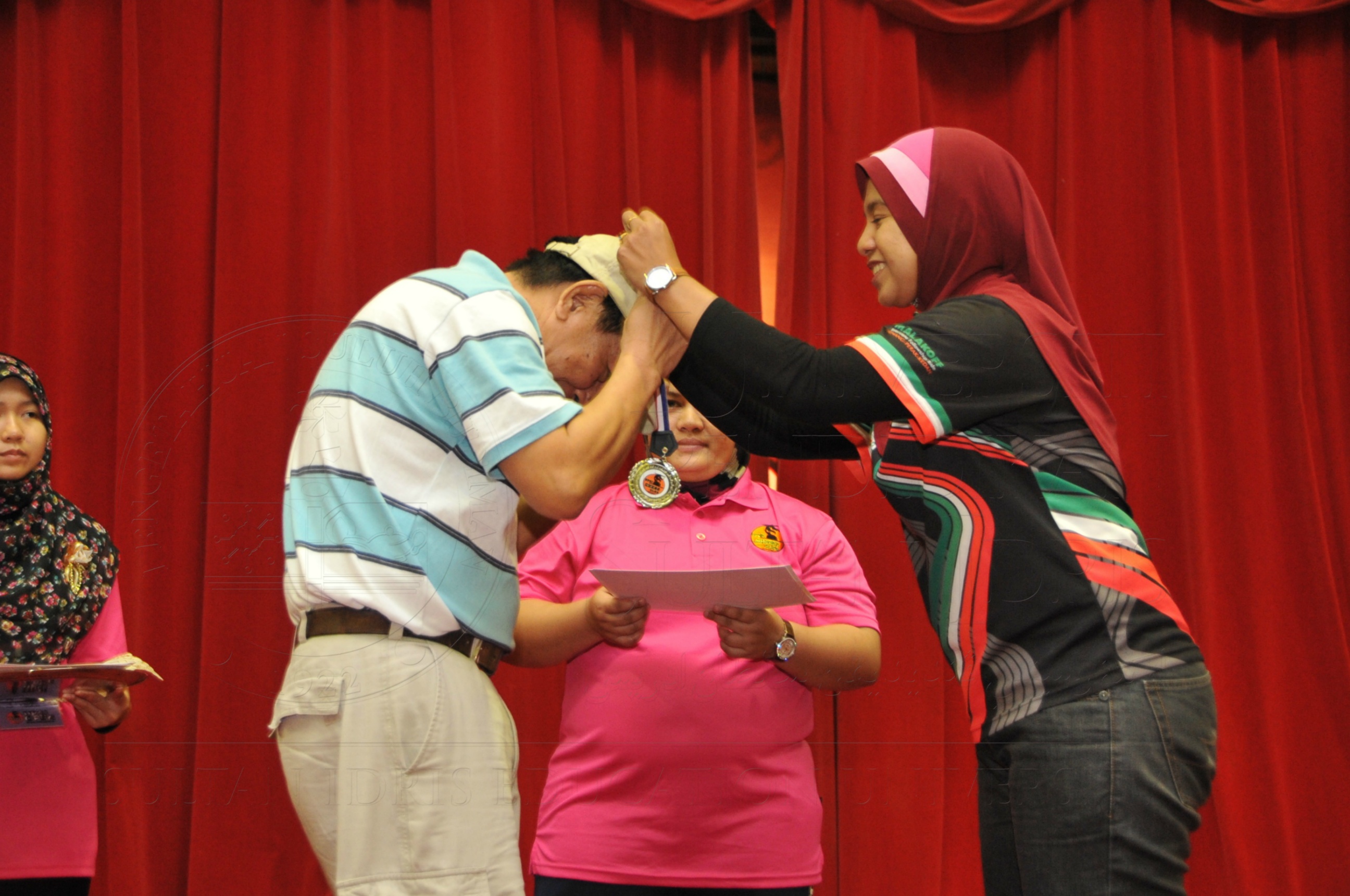 PRO15 158 CATUR HAS 9462